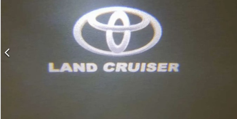Штатная подсветка двери Land Cruiser
